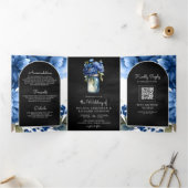Royal Blue Floral Mason Jar QR Code Zwart Bruiloft Drieluik Uitnodiging (Binnen)