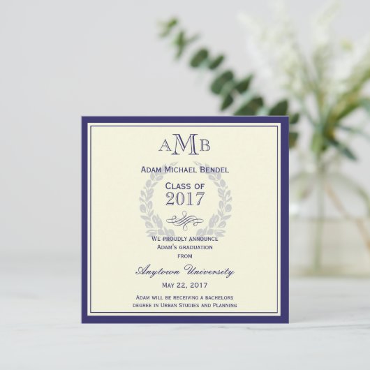 Royal Blue Monogram Faire-part de graduation (Debout devant)
