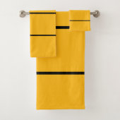 Royal Gold Black Stripes Bad Handdoek (Insitu)
