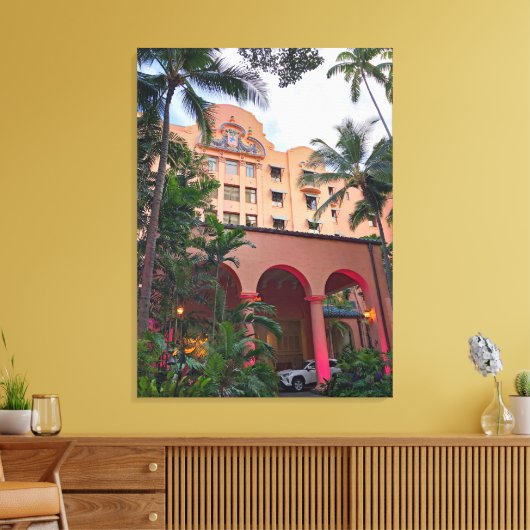 Royal Hawaiian Hotel Canvas Afdruk (Insitu (Woonkamer))