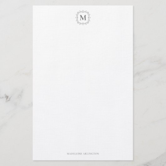 Royal Monogram Crest Smokey Grey Gepersonaliseerd Briefpapier (Voorkant)