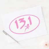 Roze 13.1 halve marathon ovale sticker (Envelop)