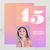 Roze 45e verjaardag uitnodigingen Retro Foto (Voorkant / Achterkant)