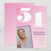 Roze 51e verjaardag uitnodigingen Retro Foto (Voorkant / Achterkant)