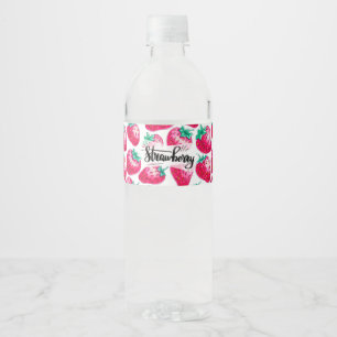 Roze aardbei op witte achtergrond waterfles etiket