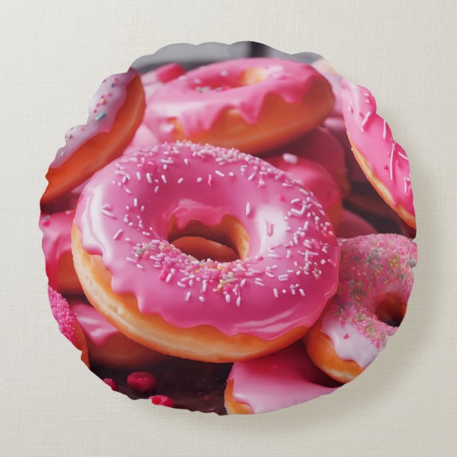 Roze aardbeiendonuts rond kussen (Voorkant)