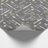 Roze Antiek Spoons en Sleutels op grijs Cadeaupapier (Hoek)