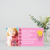 Roze Argyle Geboorte Foto Uitnodiging (Staand voorkant)