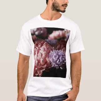 Roze Aster Boeket: Barokke verlichting. T-shirt