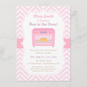 Roze baby shower uitnodigingen met een broodje in