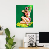 Roze Bikini omhoog Poster (Thuiskantoor)