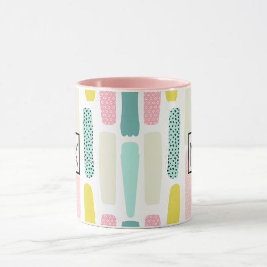 Roze, blauwe gele pasta Mok voor geborsteld pensee (Midden)