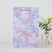 Roze blauwe puzzelstukjes, ruw geborsteld briefpapier (Staand voorkant)