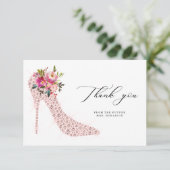 Roze bloem en hoge hakken script bruidsdouche  bedankkaart (Staand voorkant)