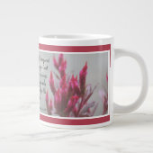 Roze bloem, met vers van Psalm 31:24 Extra Grote Beker (Rechts)