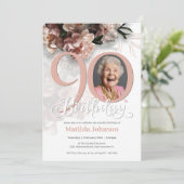 Roze Bloemen Aangepaste Foto 90ste Verjaardagsfees Kaart (Staand voorkant)