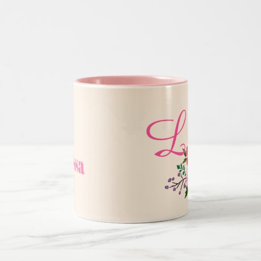 Roze Bloemen Aangepaste Naam en Monogram Tweekleurige Koffiemok (Center)