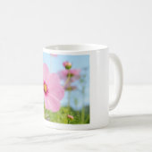 Roze Bloemen Bloeien Mok (Voorkant rechts)