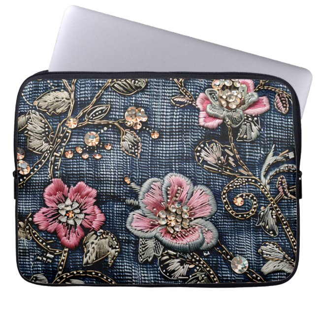Roze Bloemen Tapestry op Donkerblauw Denim Laptop Sleeve (Voorkant)