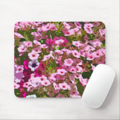 Roze bloemen van petunia muismat (Met muis)