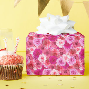 Roze bloemige oversized douche verjaardag bruiloft cadeaupapier