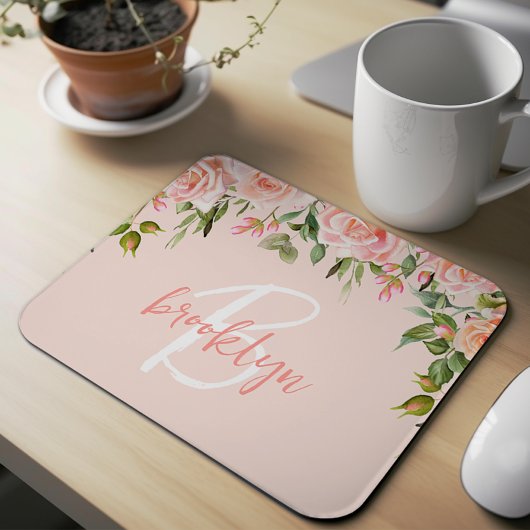Roze Bloemige Rozen Script Monogram Muismat
