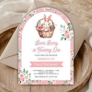 Roze bloemige Some Bunny wordt één 1e verjaardag Kaart