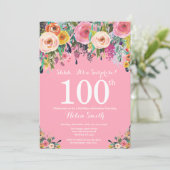 Roze bloemige verrassing 100ste verjaardagsuitnodi kaart (Staand voorkant)