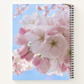 Roze bloesems Blue Sky. Notitieboek (Achterkant)