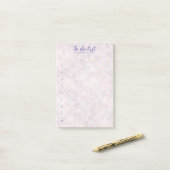 Roze Bokeh met letters om lijstnotities te maken Post-it® Notes (Op bureau)