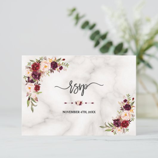 Roze Bourgondierse Marsala Bloem Goud Marmer Trouw RSVP Kaartje (Staand voorkant)