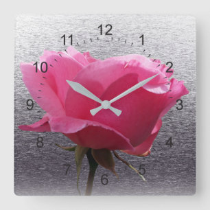 roze boven grijs vierkante klok