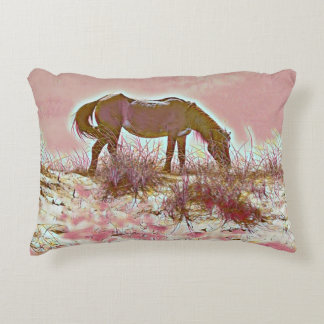 Roze bruin met het oog op de grazing van het duinp accent kussen