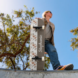 Roze Bruine Waterverf Wilde Bloem Initiaal Naam Skateboard
