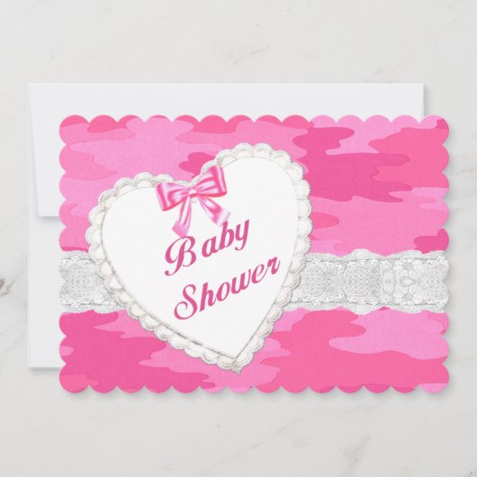 Roze Camouflage Kant Hart Babyshower Uitnodiging (Voorkant)