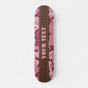 Roze camouflage skateboard