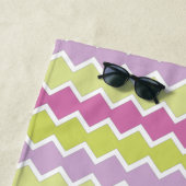 Roze Chartreuse Yellow Geometric Pattern Name Strandlaken (In situ)