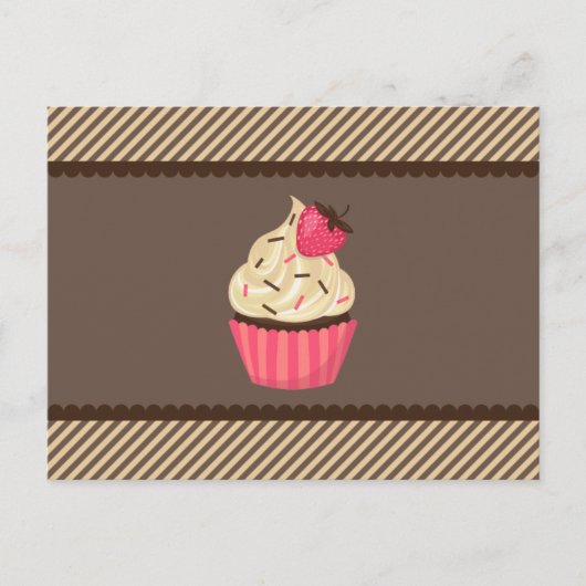 Roze crème bruine strepen aardbei cupcake briefkaart (Voorkant)