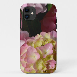 Roze Crème Hydrangeas geel roze groen bloemig iPhone 11 Hoesje