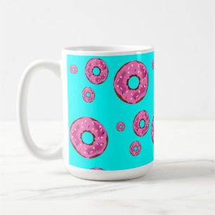 Roze crèmedonuts koffiemok