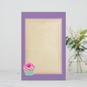Roze cupcake WIth Polka Dot Cherry Briefpapier (Staand voorkant)