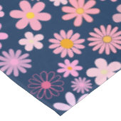 Roze Daisy Patroon 01.bw DBlue BG Tafelkleed (Gekanteld)