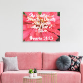Roze Daisy Proverbs 31:25 op canvas Afdruk (Insitu (Woonkamer))