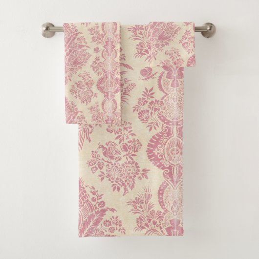 roze Damask Print Bad Handdoek (Insitu)