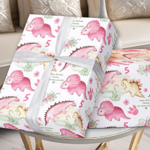 Roze Dinosaurus Meisje Verjaardag Custom Naam Teks Cadeaupapier