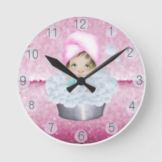 Roze diva Bubble Bath Clock Ronde Klok