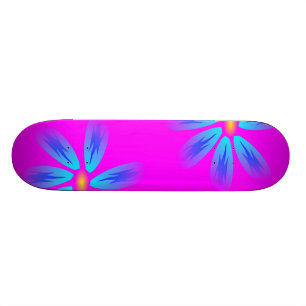 Roze en blauwe kartonnen karton skateboard