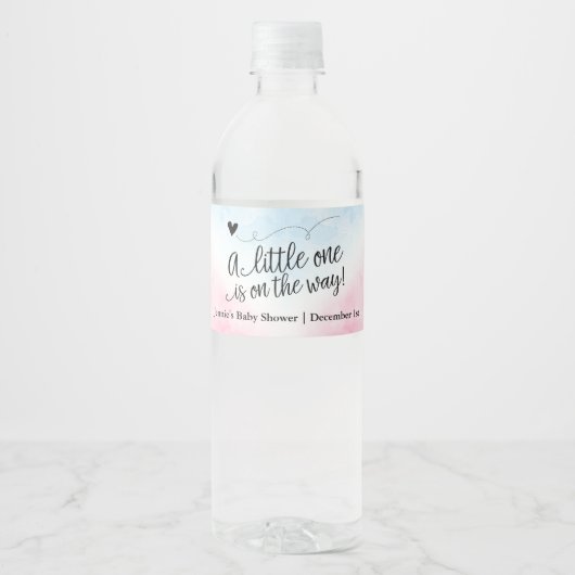 Roze en Blauwe Waterverf Script Baby Shower Waterfles Etiket (Voorkant)
