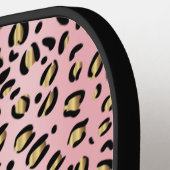 Roze en Gold Cheetah Pickleball Paddle (Links Detail)