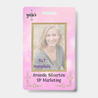 Roze en Goud Bedrijf Logo Convention Employee Badge